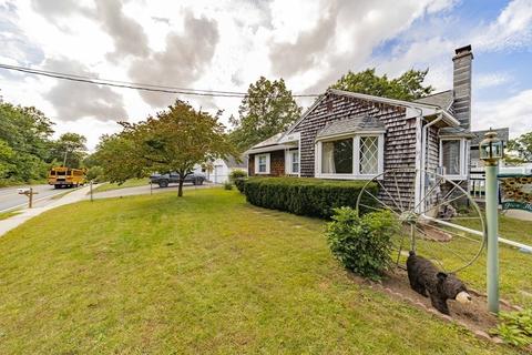 868 Grayson Dr, Springfield, MA 01119 photo 3