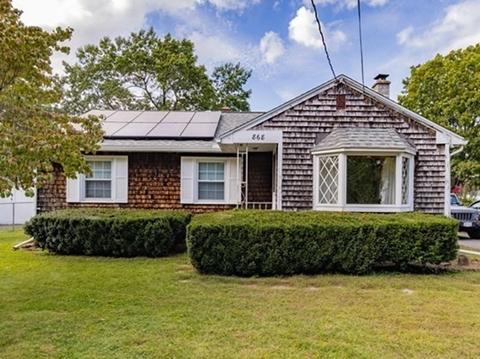 868 Grayson Dr, Springfield, MA 01119 photo 1