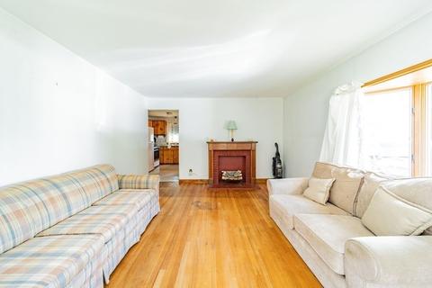 868 Grayson Dr, Springfield, MA 01119 photo 8