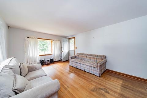 868 Grayson Dr, Springfield, MA 01119 photo 6