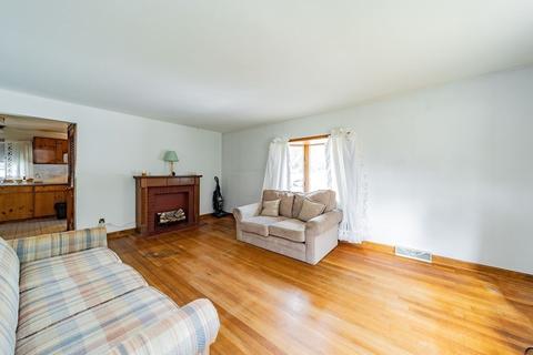 868 Grayson Dr, Springfield, MA 01119 photo 7