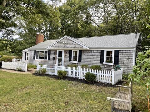 150 Fox Hill Rd, Barnstable, MA 02632 photo 1