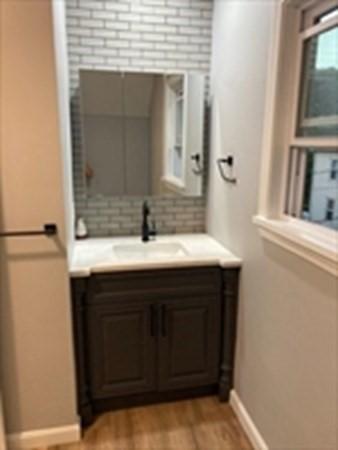 30 Windsor St, Worcester, MA 01605 photo 15