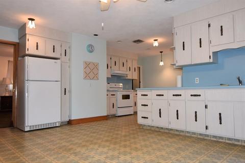 41 Oakes St, Everett, MA 02149 photo 9