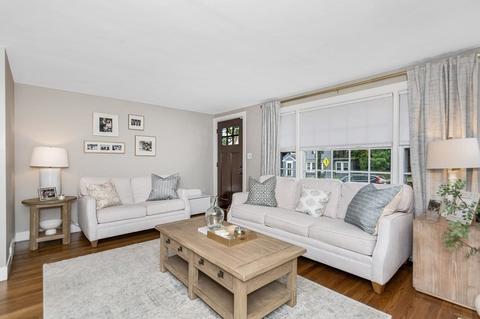 54 Grove St, Reading, MA 01867 photo 6
