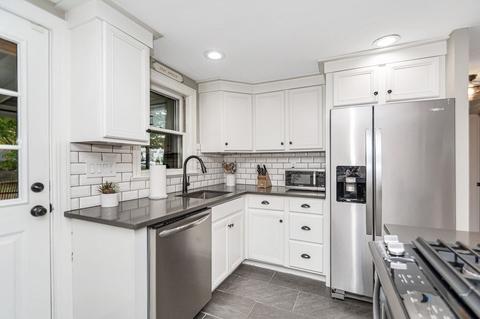 54 Grove St, Reading, MA 01867 photo 11