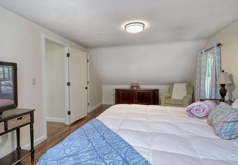 37 Myrtle St, Millis, MA 02054 photo 16