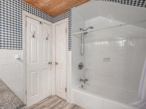 23 Edgemont Ave, Reading, MA 01867 photo 17