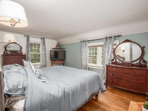 23 Edgemont Ave, Reading, MA 01867 photo 12