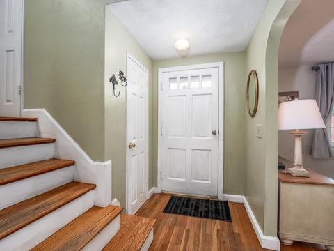 23 Edgemont Ave, Reading, MA 01867 photo 11