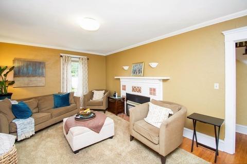 10 Texel Dr, Springfield, MA 01108 photo 3