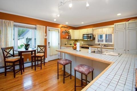 10 Texel Dr, Springfield, MA 01108 photo 9