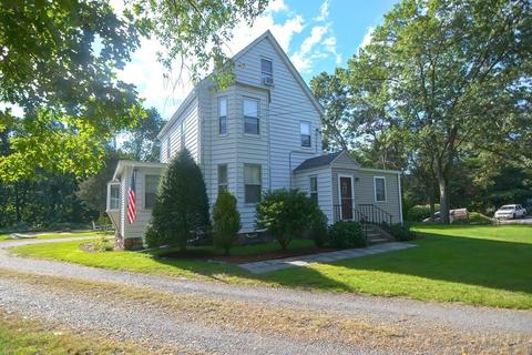 236 Walnut St, Reading, MA 01867 photo 1