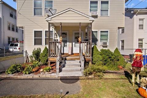 32 Berkshire St, Springfield, MA 01151 photo 3