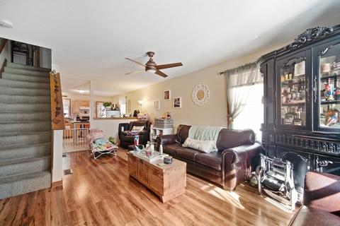 32 Berkshire St, Springfield, MA 01151 photo 7