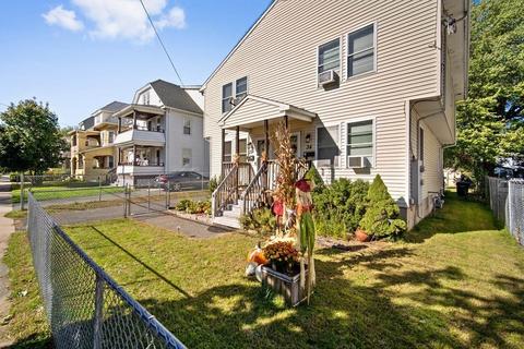 32 Berkshire St, Springfield, MA 01151 photo 2