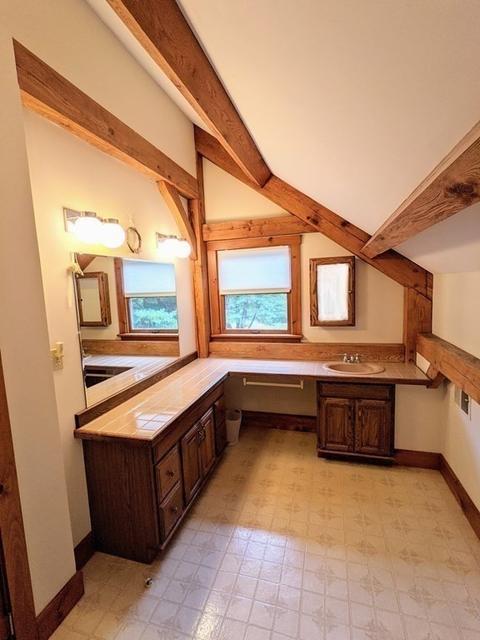 55 South St, Upton, MA 01568 photo 26