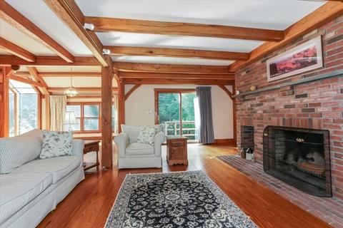 55 South St, Upton, MA 01568 photo 5