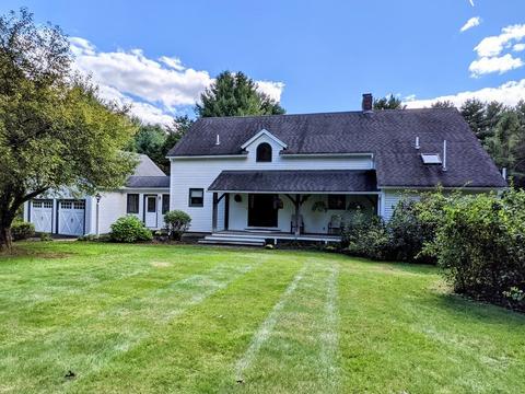 55 South St, Upton, MA 01568 photo 1
