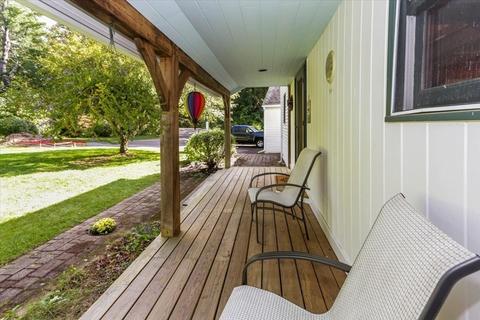 55 South St, Upton, MA 01568 photo 4