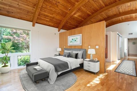 27 Cushing St, Hingham, MA 02043 photo 9