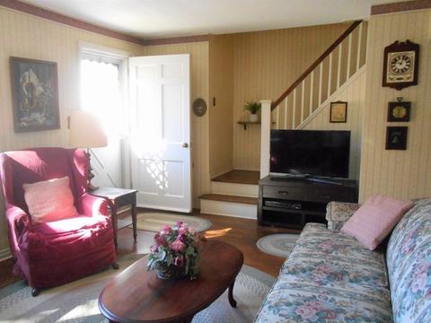 83 Burnside Ter, Springfield, MA 01118 photo 6