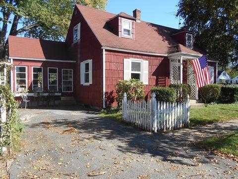 83 Burnside Ter, Springfield, MA 01118 photo 3