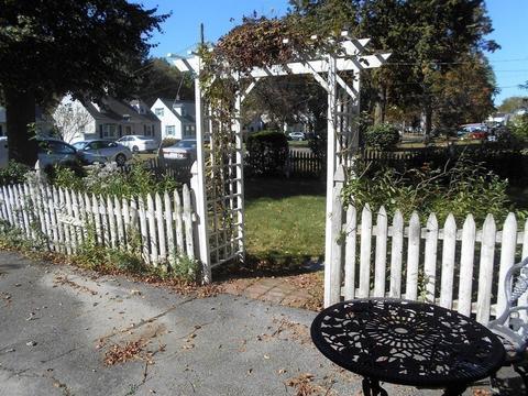 83 Burnside Ter, Springfield, MA 01118 photo 25