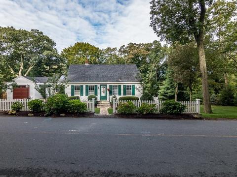 16 Sumner St, Gloucester, MA 01930 photo 3