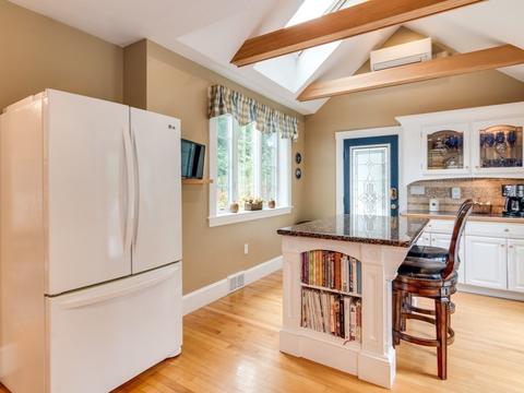 16 Sumner St, Gloucester, MA 01930 photo 10