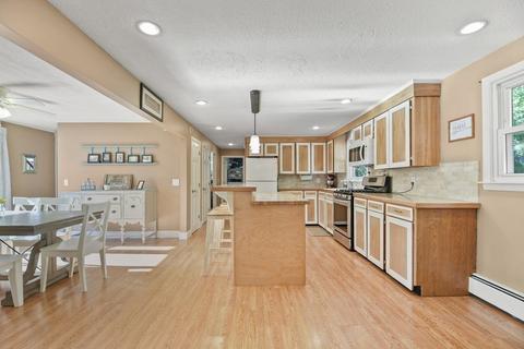 6 Juniper St, Hudson, NH 03051 photo 11
