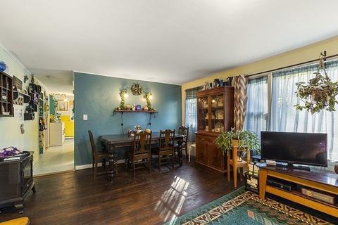 90 Arlington St, Athol, MA 01331 photo 5
