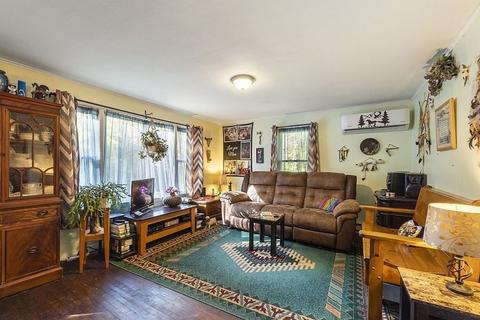 90 Arlington St, Athol, MA 01331 photo 4
