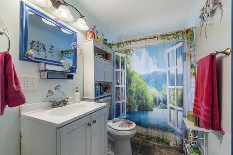 90 Arlington St, Athol, MA 01331 photo 9