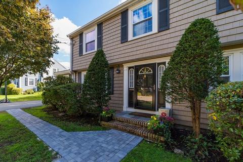 14 Gordon Rd, Milton, MA 02186 photo 2