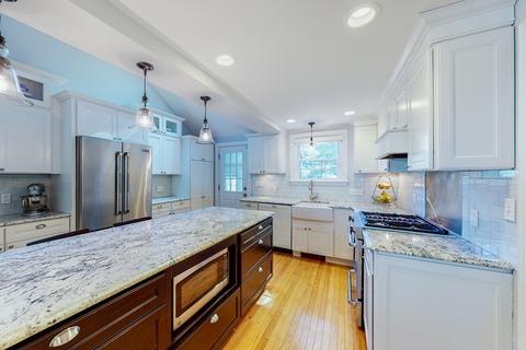 14 Gordon Rd, Milton, MA 02186 photo 4
