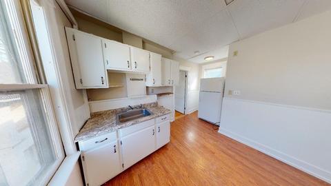 79 Birch St, Worcester, MA 01603 photo 3