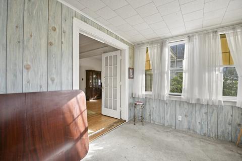 32 Leeds St, Worcester, MA 01606 photo 4