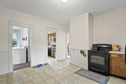 32 Leeds St, Worcester, MA 01606 photo 10
