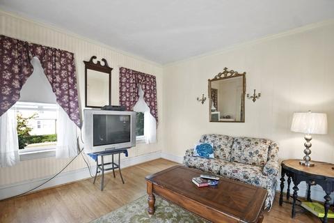 32 Leeds St, Worcester, MA 01606 photo 6
