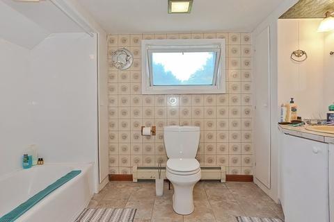 1 E Main St, Brookfield, MA 01506 photo 22
