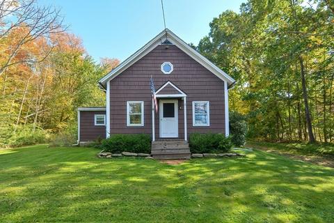 1 E Main St, Brookfield, MA 01506 photo 1