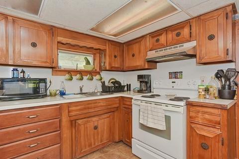 1 E Main St, Brookfield, MA 01506 photo 13