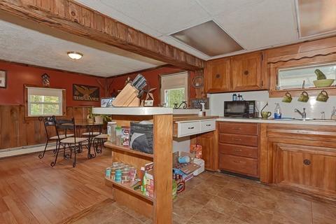 1 E Main St, Brookfield, MA 01506 photo 9