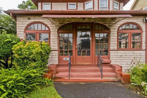137 Forest Park Ave, Springfield, MA 01108 photo 4