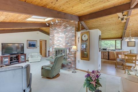 860 Putnam Ave, Barnstable, MA 02635 photo 6