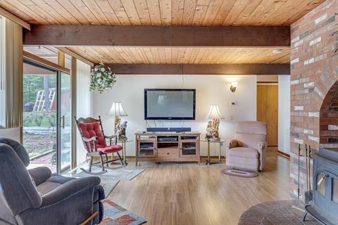 860 Putnam Ave, Barnstable, MA 02635 photo 17