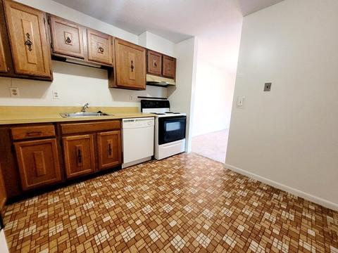4700 N Main St #1K, Fall River, MA 02720 photo 8