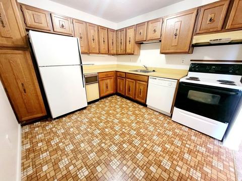 4700 N Main St #1K, Fall River, MA 02720 photo 9