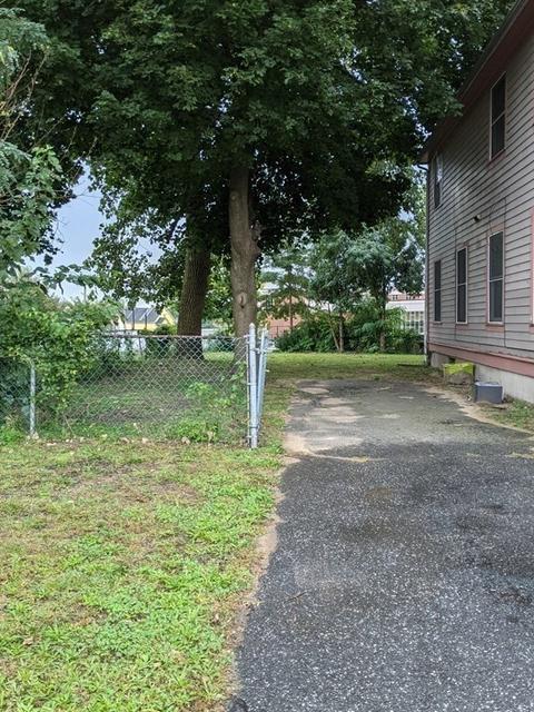 9 Searle Pl, Springfield, MA 01105 photo 7